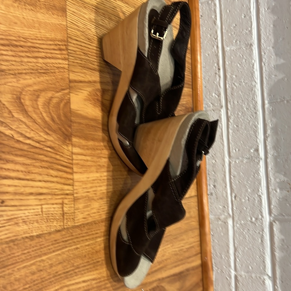 New Earthies Monaco Brown Clog Sandals Never Worn
